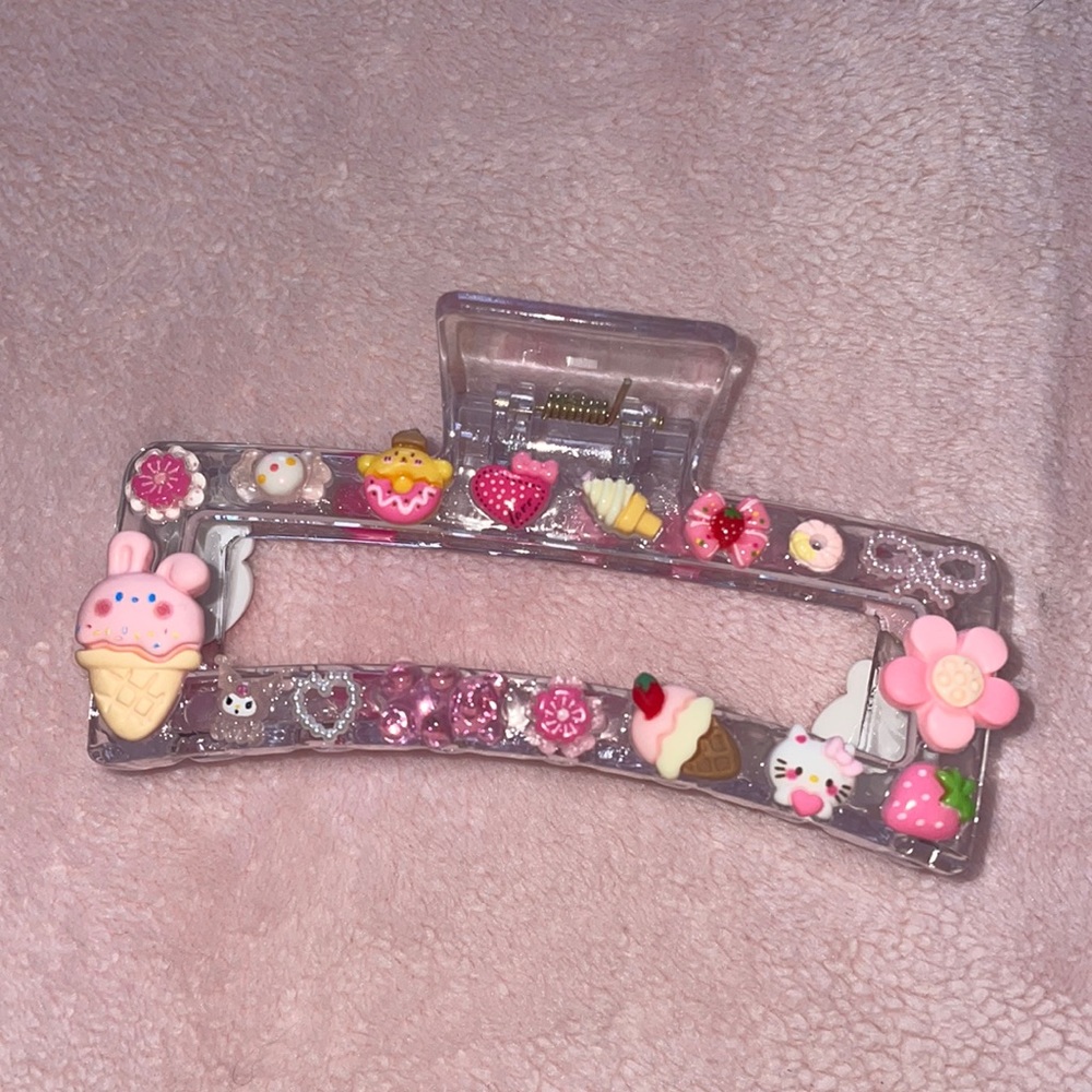 XL KAWAII claw clip